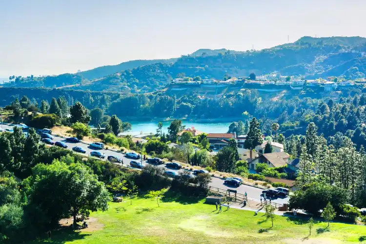 Các khách sạn gần Hollywood Reservoir