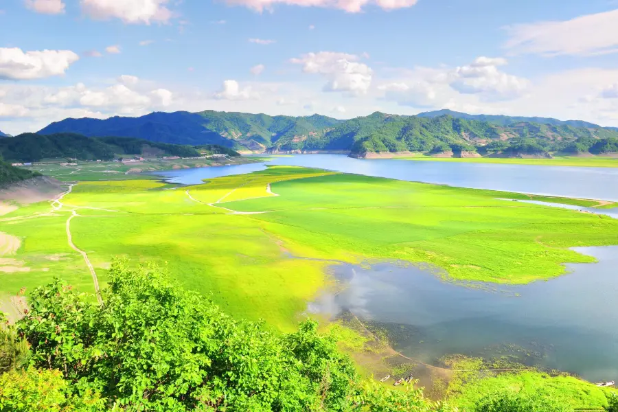 緑江村