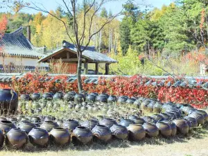 Longshan Korean Folk Village