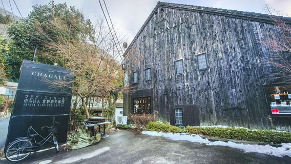 Yufuin Stained Glass Museum