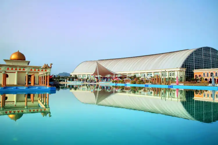 Hotels near Penglai Park (Northeast Gate)