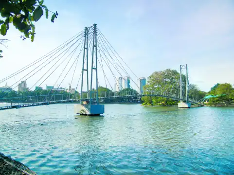 鄰近貝拉湖的酒店