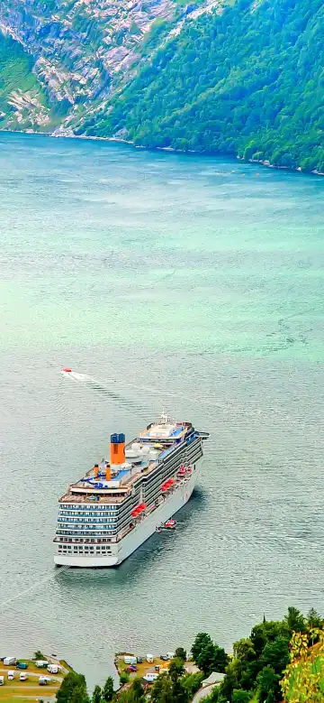 Hotels near Hanashiroonsen Station