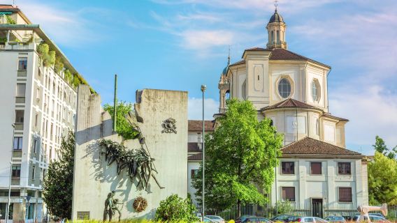 1-day tour to the Basilica of San Bernardino, Porta Venezia, and Cremona Cathedral