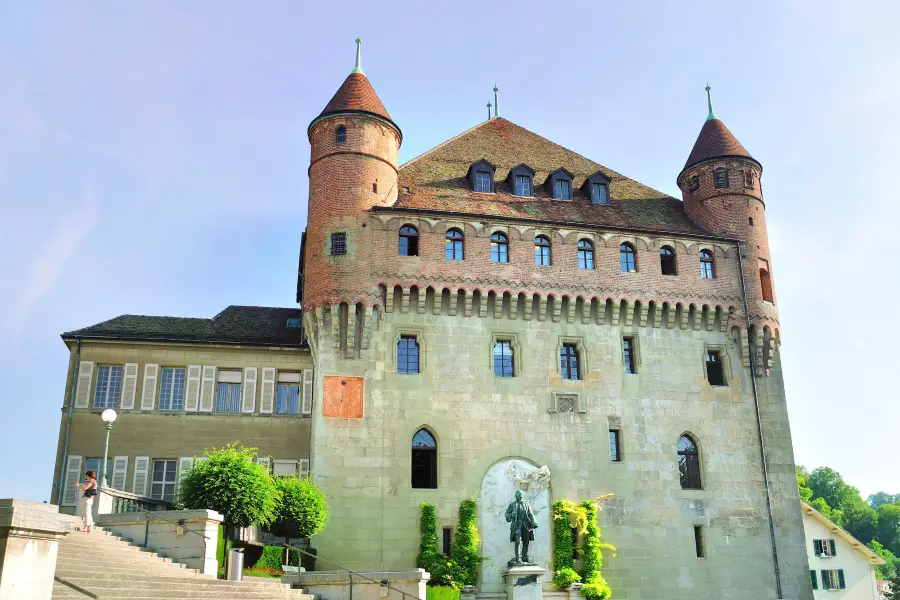 Saint-Maire Castle