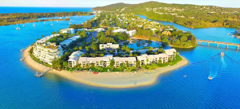 Hotels near Noosa Junction