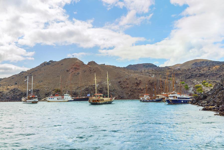 24. Santorini Volcano Tour – เกาะภูเขาไฟ