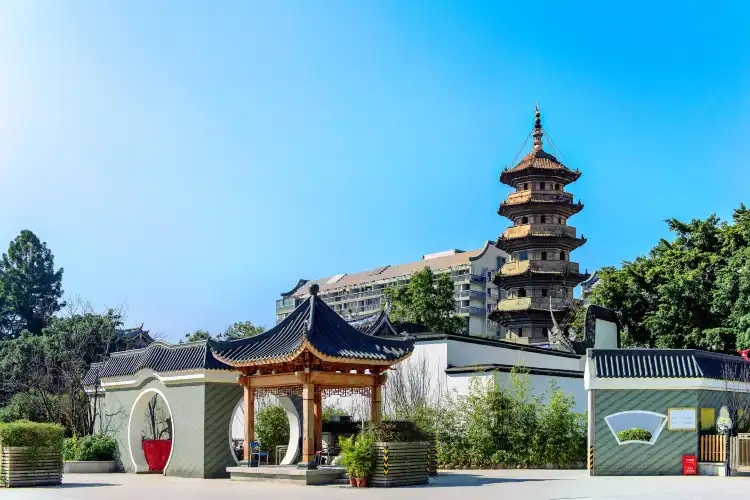 Chongmiao Baosheng Jianlao Pagoda 주변 호텔