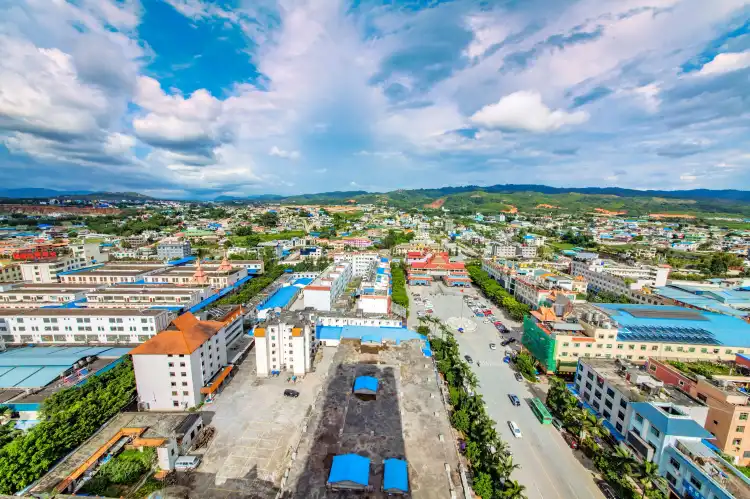 Fairyland Hotels in Ruili