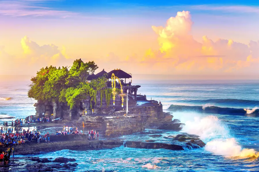 TANAH LOT TEMPLE