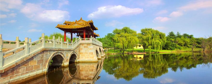 Qingyun Mountain Folk-custom Amusement Park