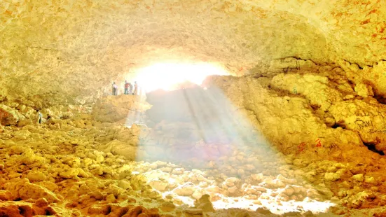 Dahl Al Misfar Cave