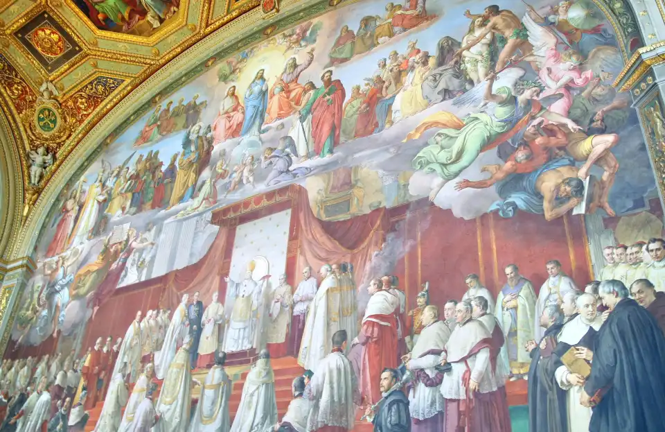 3_Raphael Rooms