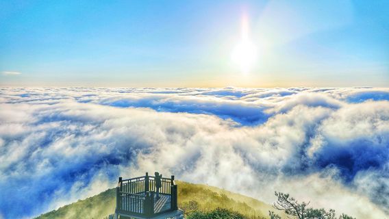 Longquan Mountain Tourist Area