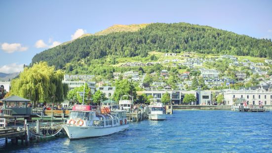 Lake Wakatipu Sightseeing Tour