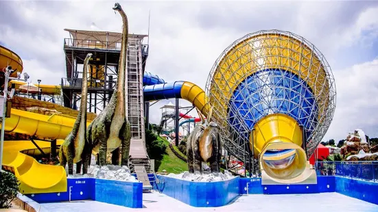 Four Seasons-Polar Adventure Water World in Guizhou