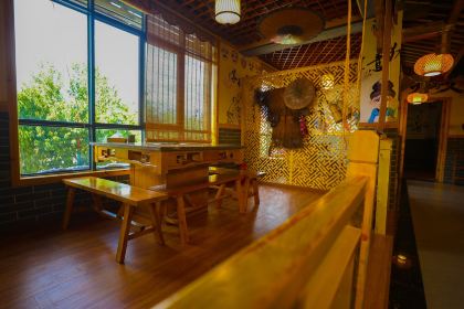 重庆九宫格老火锅(友谊路店)