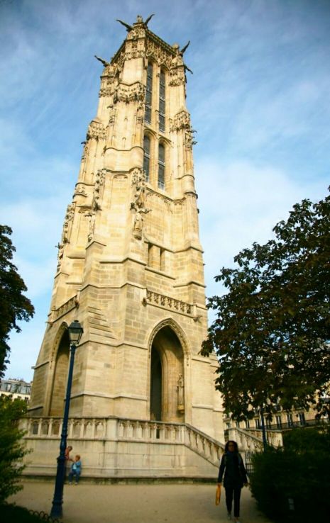 パリ サン ジャックの塔 評判 案内 トリップドットコム