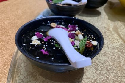 百万卤鹅重庆菜馆·家宴旗舰店(动物园店)