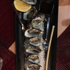 Dundee’s Restaurant 여행 사진