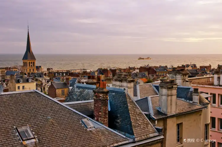 Hotels near Le Havre Octeville Airport