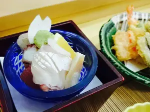 日本料理 島活