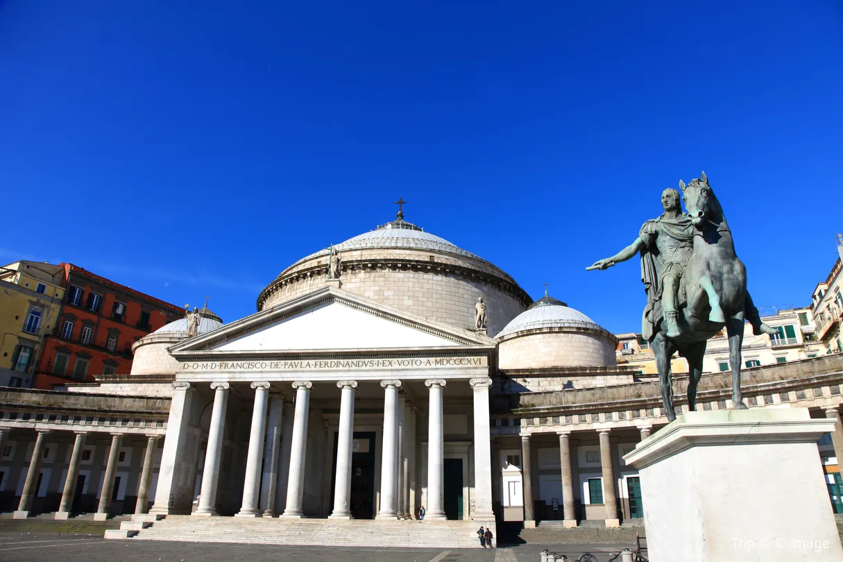 3_Piazza del Plebiscito