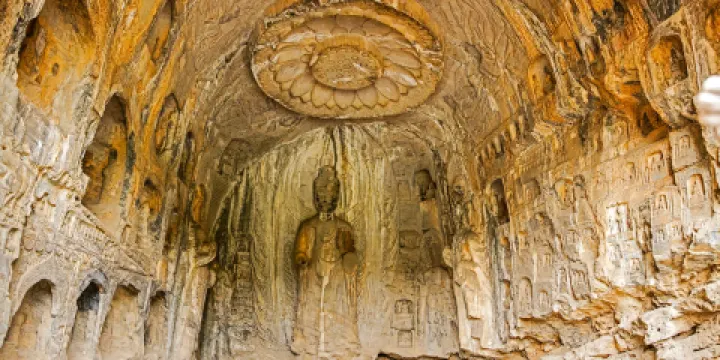 龍門西山石窟-蓮花洞