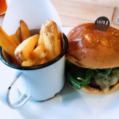 Beef & Liberty ( Shanghai Centre ) Burgers User Photo