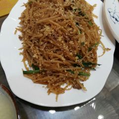 MANG QIAN MANG HOU MA MA CAI User Photo