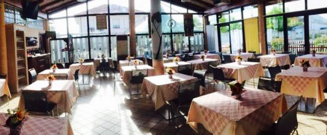 Tira E Molla Ristorante Pizzeria