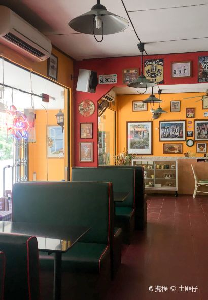 Angela's Bakery & Cafe