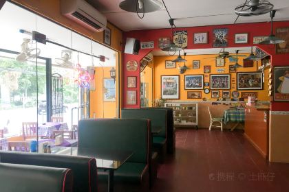 Angela's Bakery & Cafe