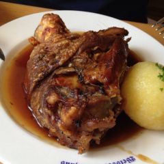 WEISSES BRÄUHAUS IM TAL張用戶圖片