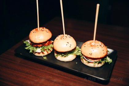 TJs Restaurant & Sportsbar