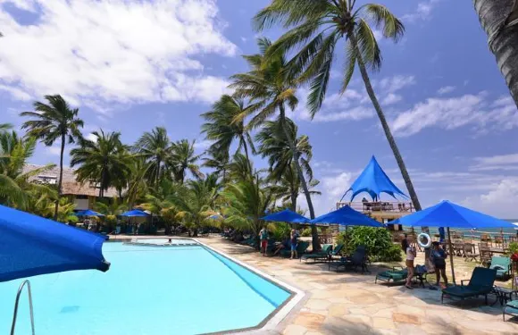 巴哈里海灘酒店