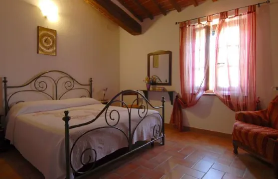 匹亞吉奧拉阿布魯奧利維旅館