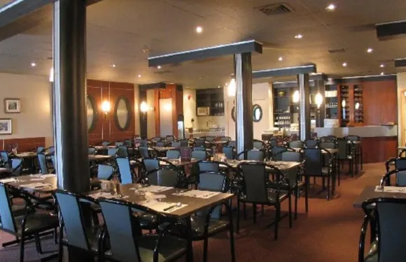 康姆普萊克斯55號酒店