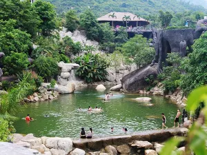 神財山紐倫泰溫泉樂園
