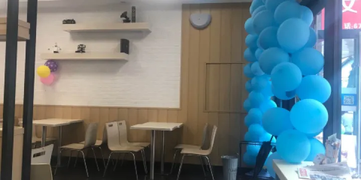 華萊士(泰順北大街店)