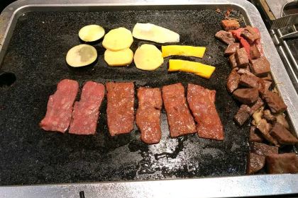 小猪哥石板烤肉