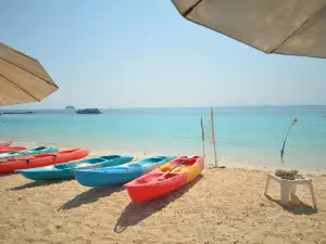 Mai Thon Island