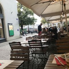 ZEUGHAUSKELLER User Photo