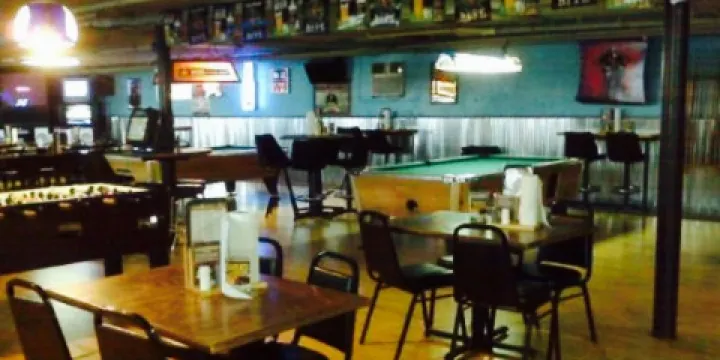 Chicken Coop Sports Bar & Grill