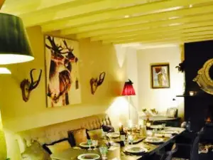 Royal Catering