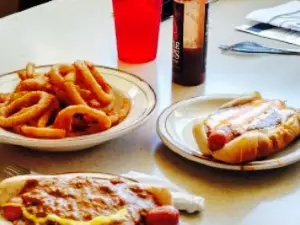 Leo's Coney Island Birch Run