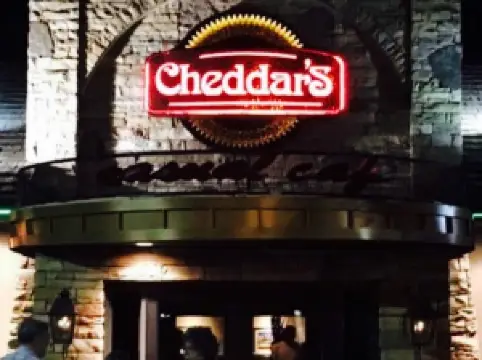 チェダーズ・スクラッチ・キッチン