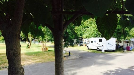 Camping Au Fil de l'Eau