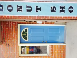 Hootin' Owl Cafe