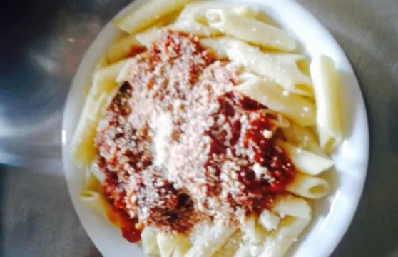 Petrini Paradosiaki Taverna